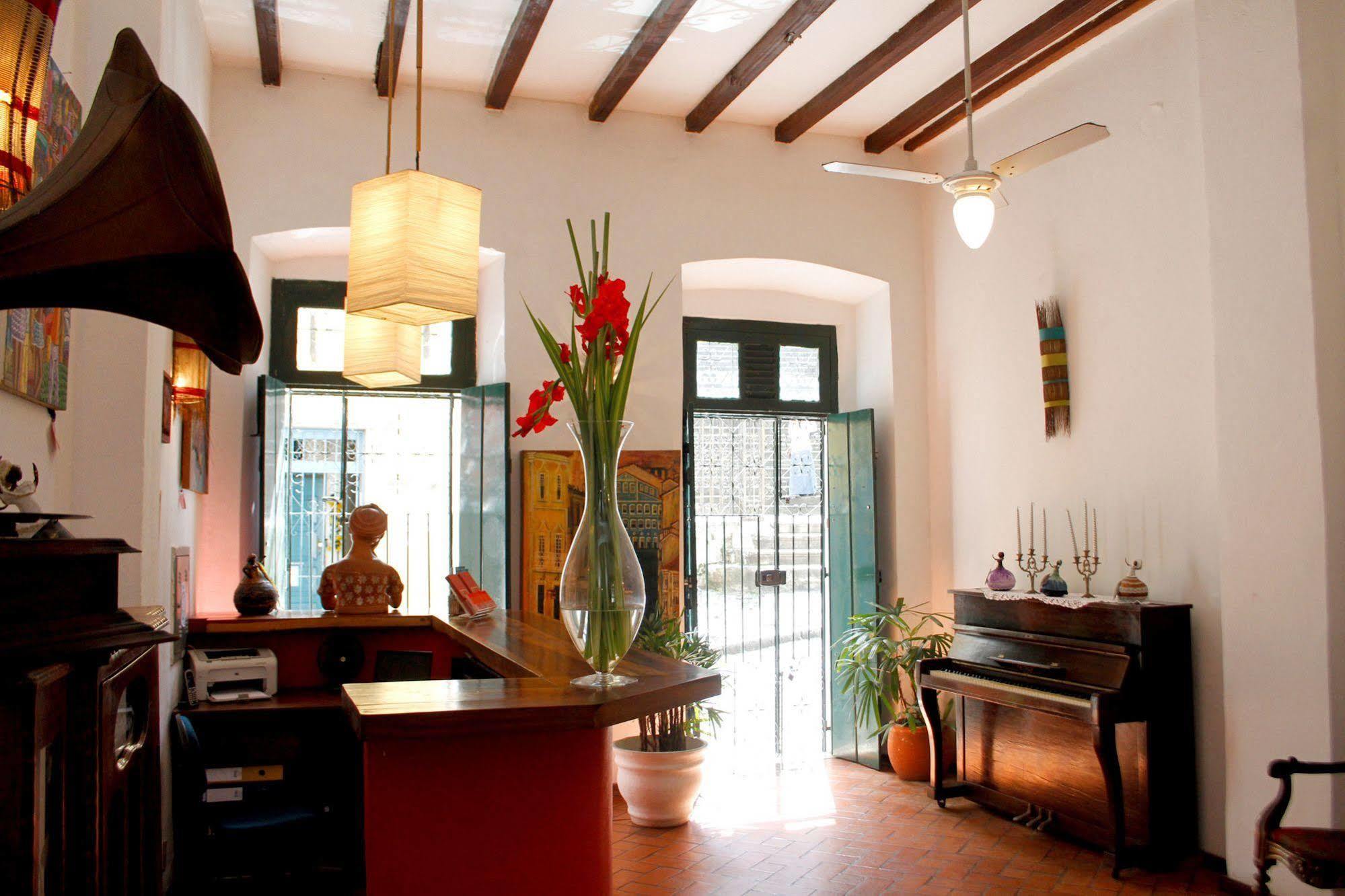 Studio Do Carmo Galeria De Artes E Pousada Salvador Buitenkant foto